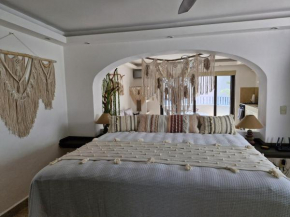 Paradise Room